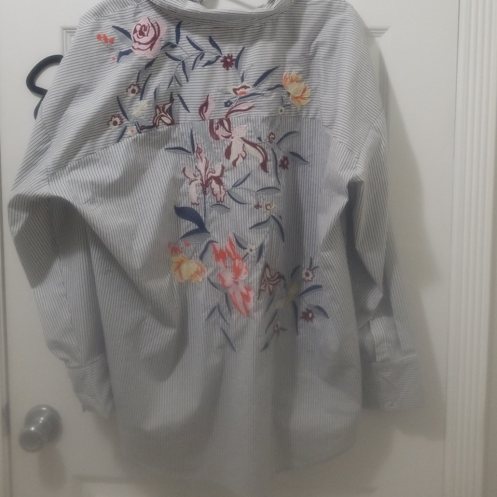 XL Skies Are Blue Stitch Fix top